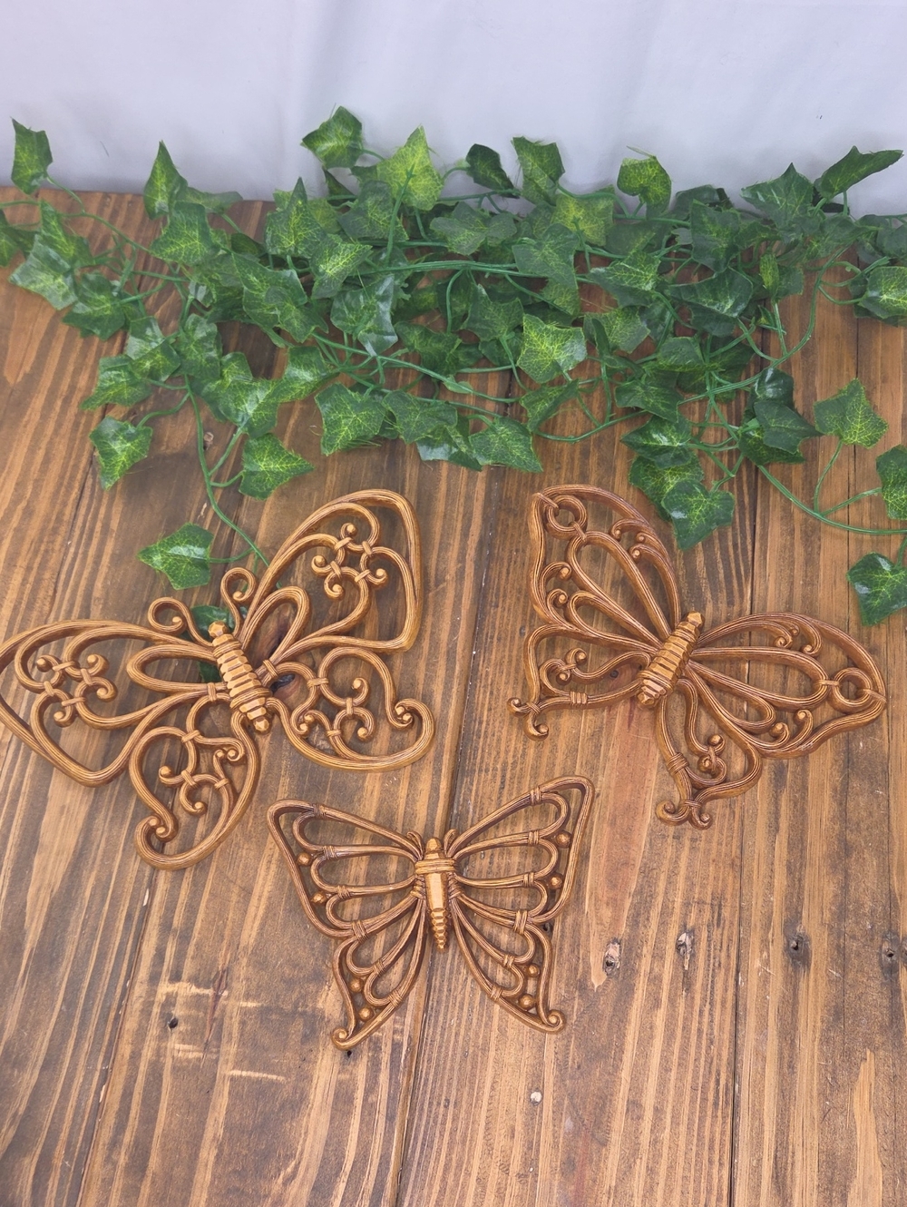 Home Interior Design. Vintage. Faux Wood. Butterfly Wall Decor Trio. Like New.